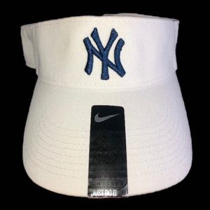 Yankees Stadium Visor in White